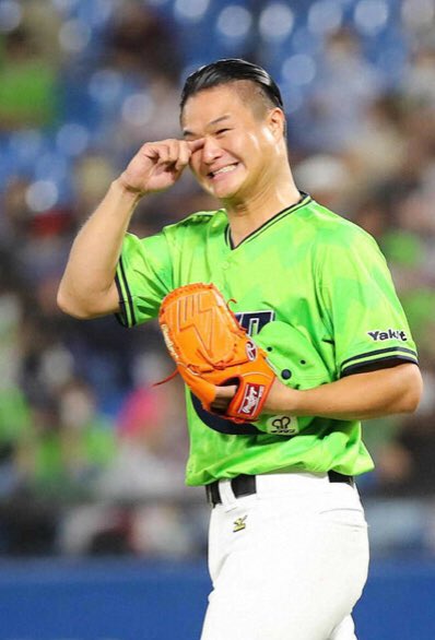 プロ野球では始球式を何度も務めている