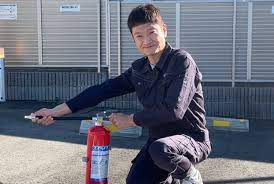 松尾は起業、加藤は副業で消防設備士