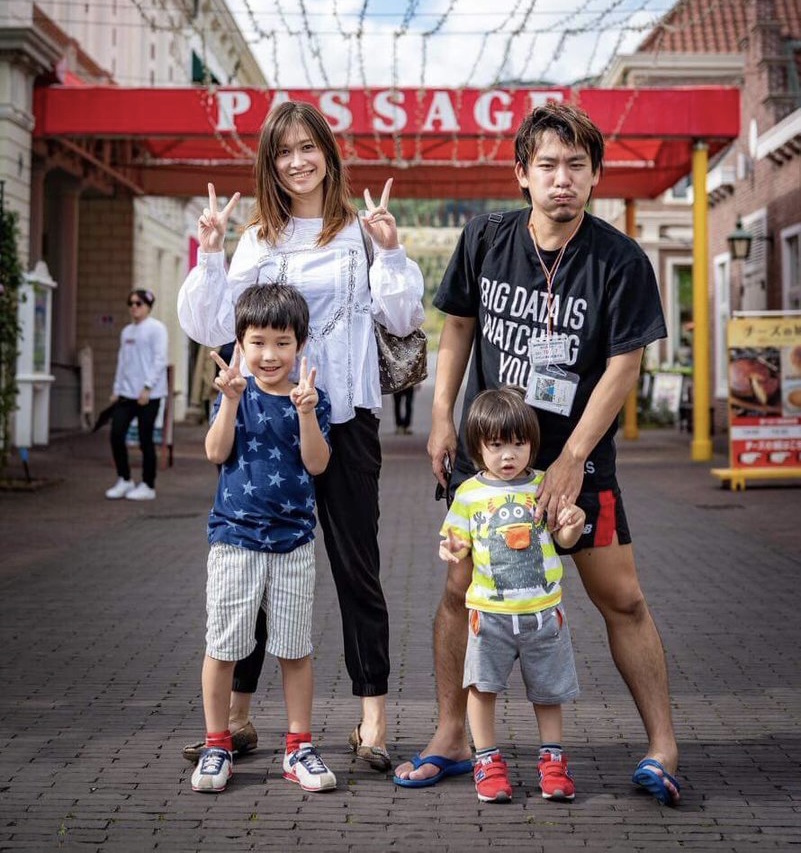 箕輪厚介は既婚者で二児の父親