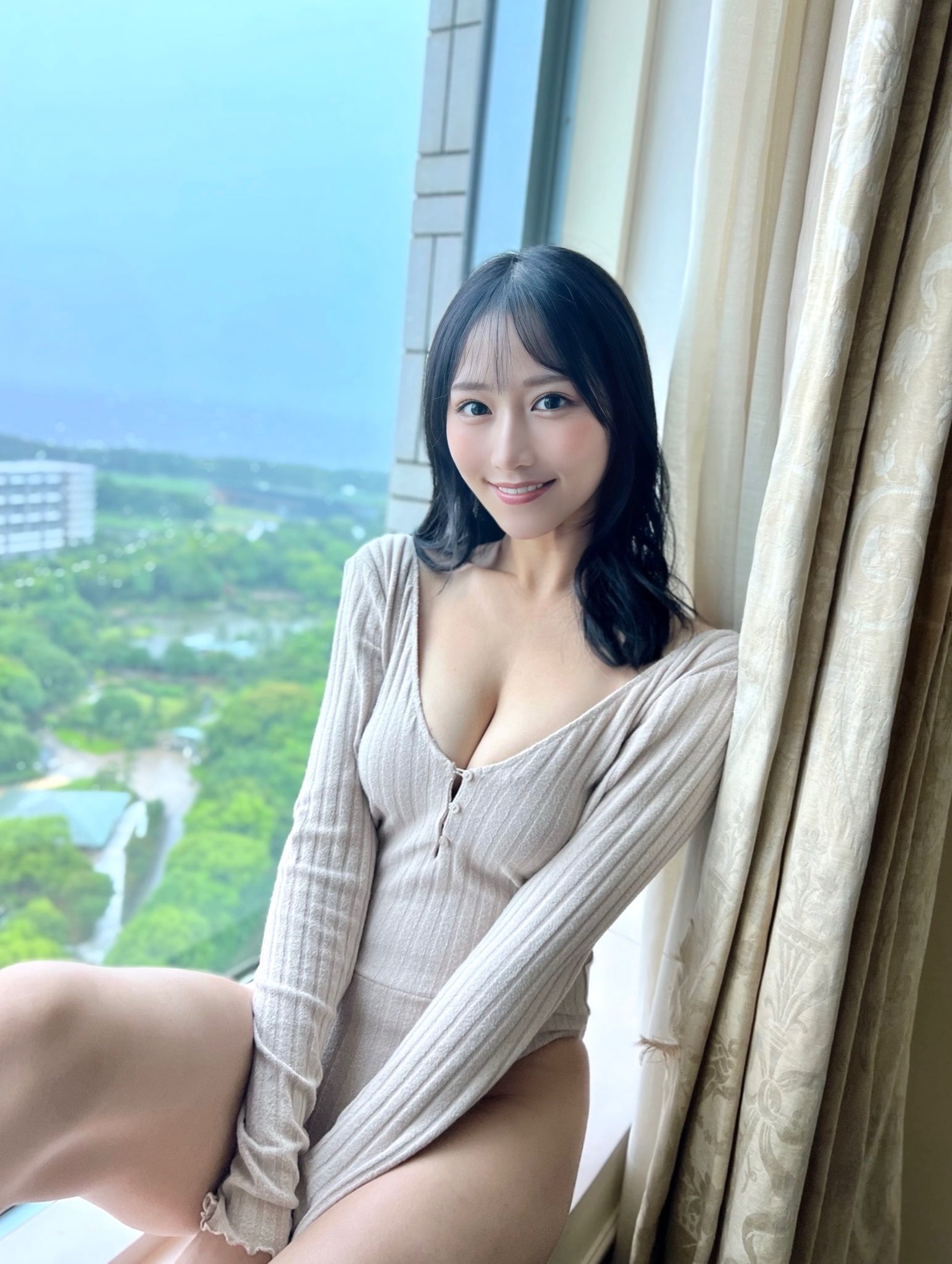 川瀬もえのスタイル抜群な水着姿⑥