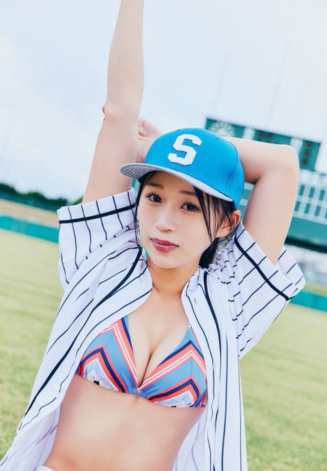 松本里乃が写真集・フライデーで見せた水着姿⑦